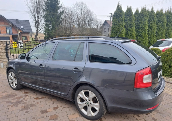 Skoda Octavia cena 29900 przebieg: 185000, rok produkcji 2011 z Wolbrom małe 232